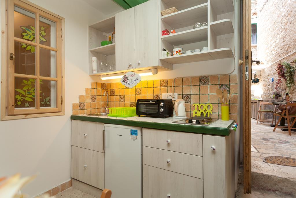 Appartement With Garden In